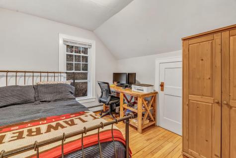 152 Lake Street Auburn ME 04210