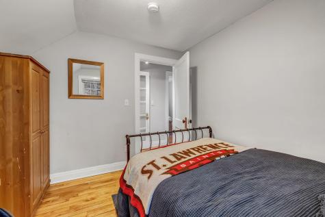 152 Lake Street Auburn ME 04210