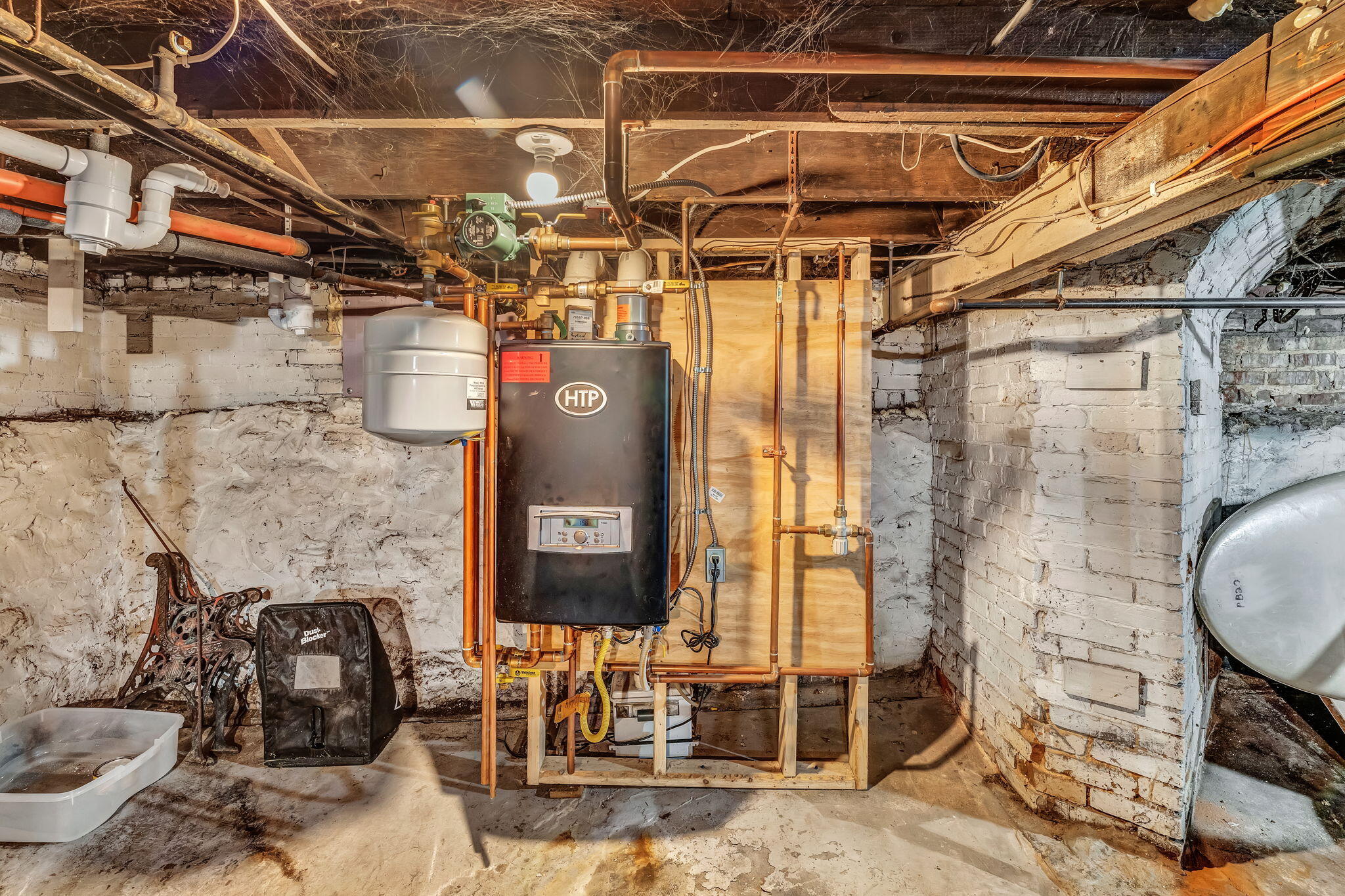 152 Lake Street Auburn ME 04210