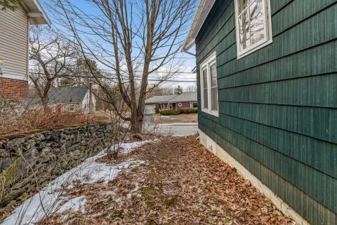 152 Lake Street Auburn ME 04210