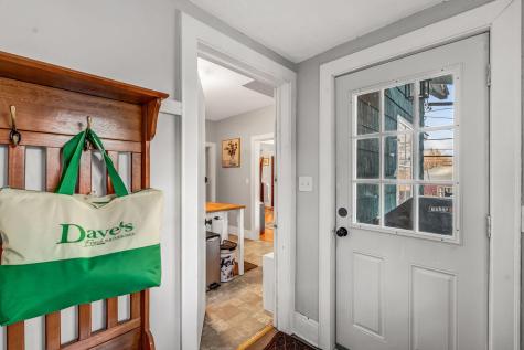 152 Lake Street Auburn ME 04210