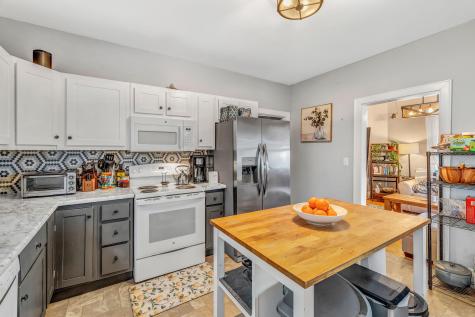 152 Lake Street Auburn ME 04210