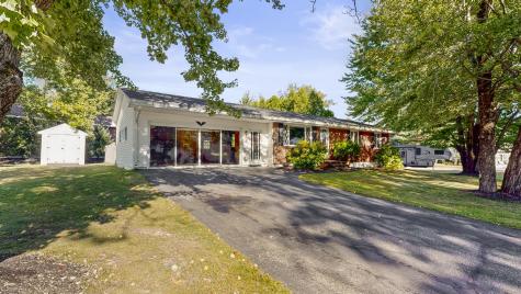 1 Woodside Drive Lewiston ME 04240