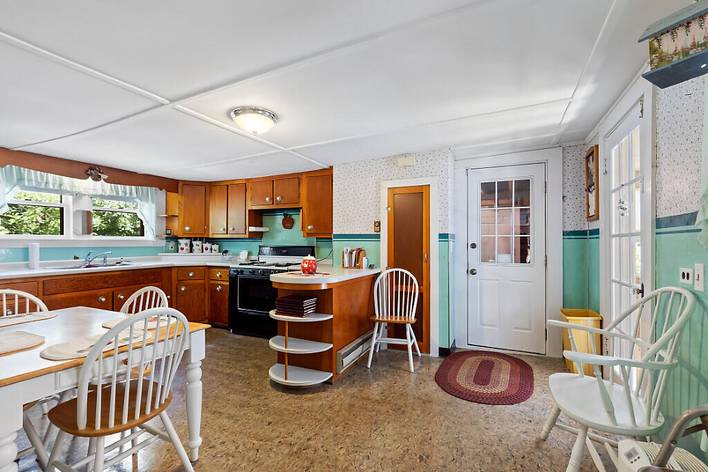 82 Quaker Hill Road Albion ME 04910