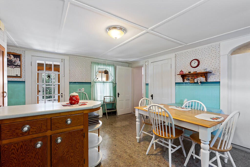 82 Quaker Hill Road Albion ME 04910