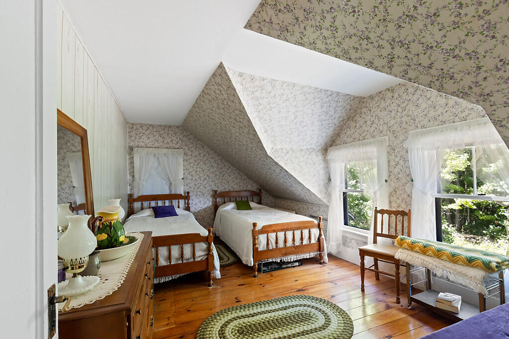 82 Quaker Hill Road Albion ME 04910