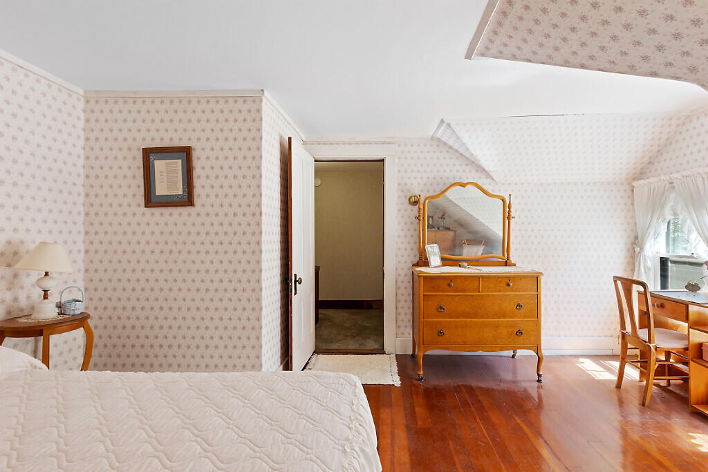 82 Quaker Hill Road Albion ME 04910