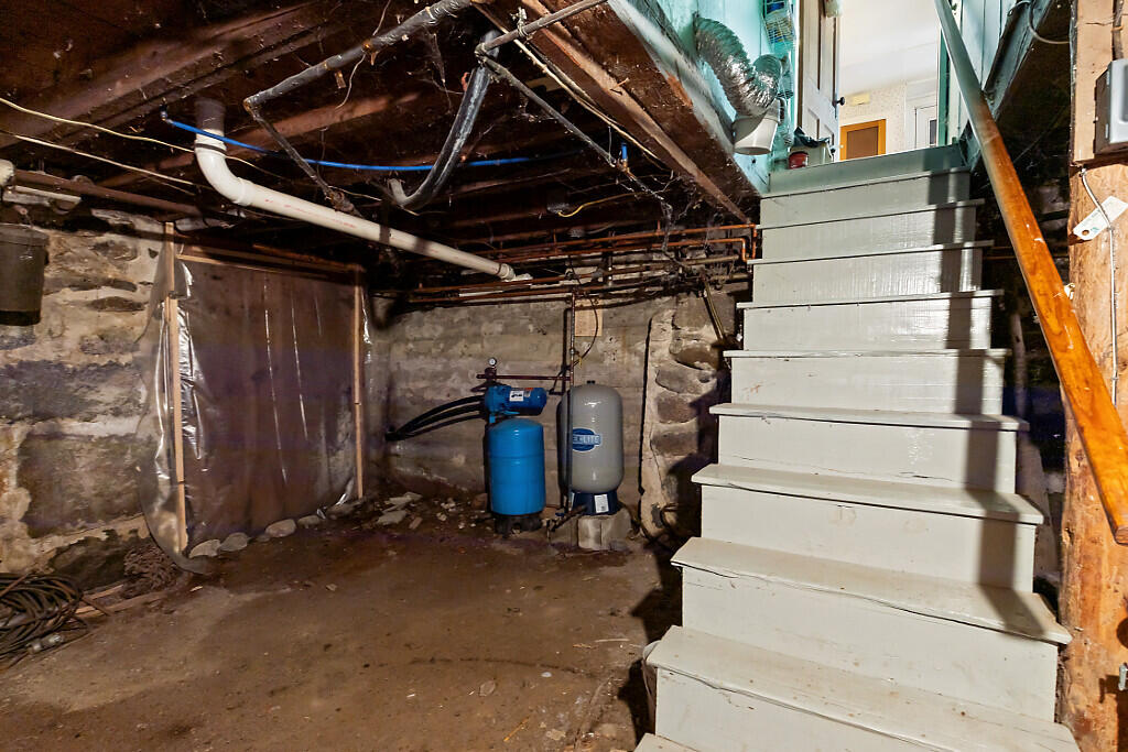 82 Quaker Hill Road Albion ME 04910