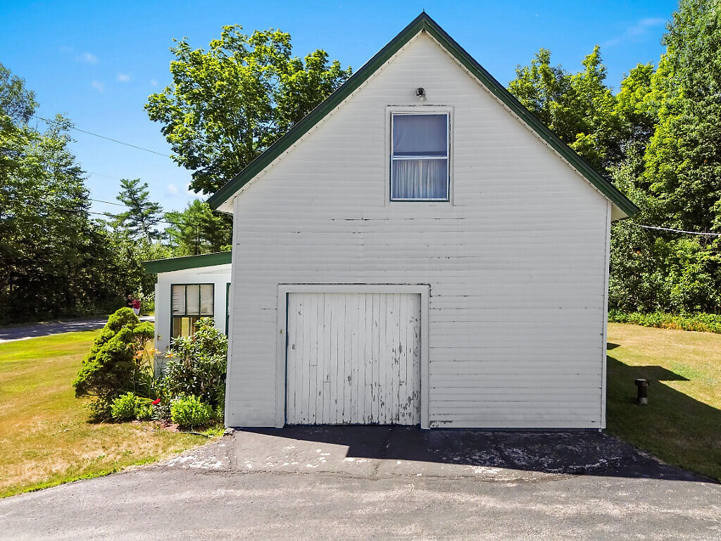 82 Quaker Hill Road Albion ME 04910