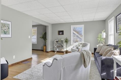 14 Gammon Avenue Auburn ME 04210