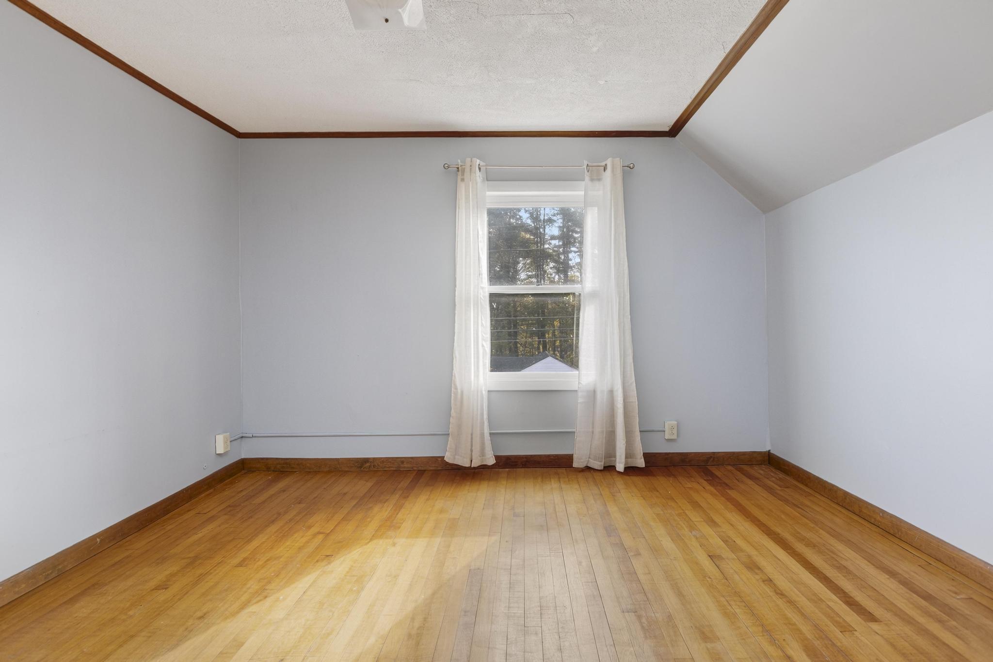 14 Gammon Avenue Auburn ME 04210