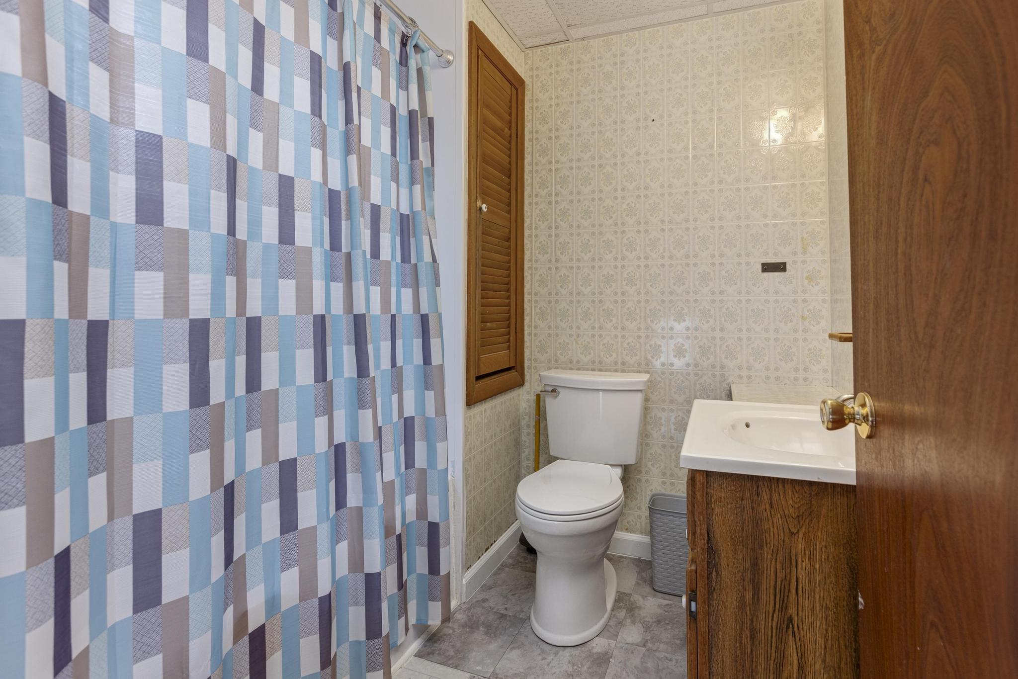 14 Gammon Avenue Auburn ME 04210