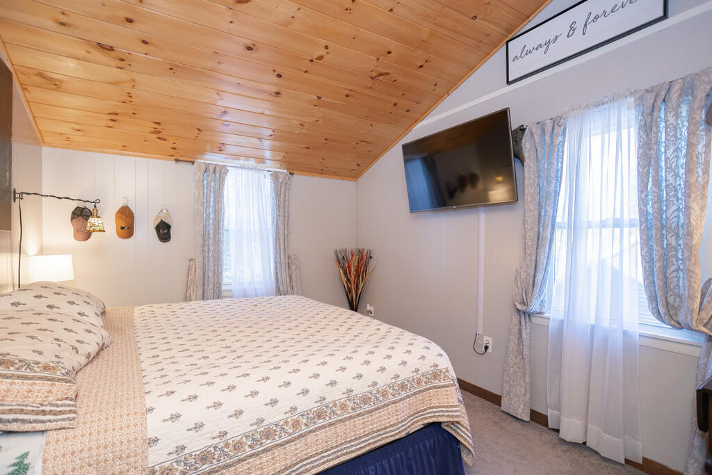 236 Us Route 2 E Wilton ME 04294