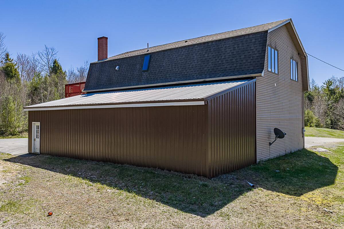 22 Hartshorn Road Morrill ME 04952