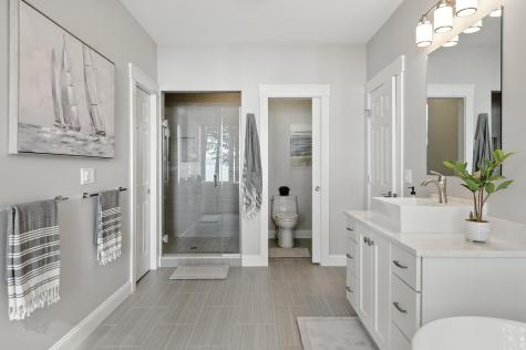 46 Windward Shore Road Raymond ME 04071