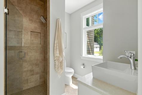 46 Windward Shore Road Raymond ME 04071