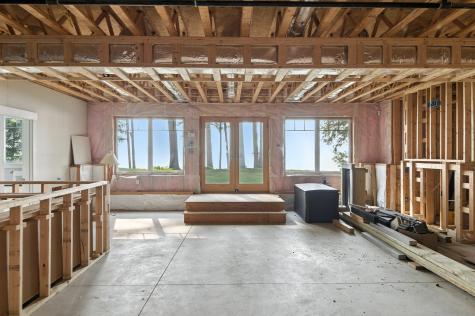 46 Windward Shore Road Raymond ME 04071