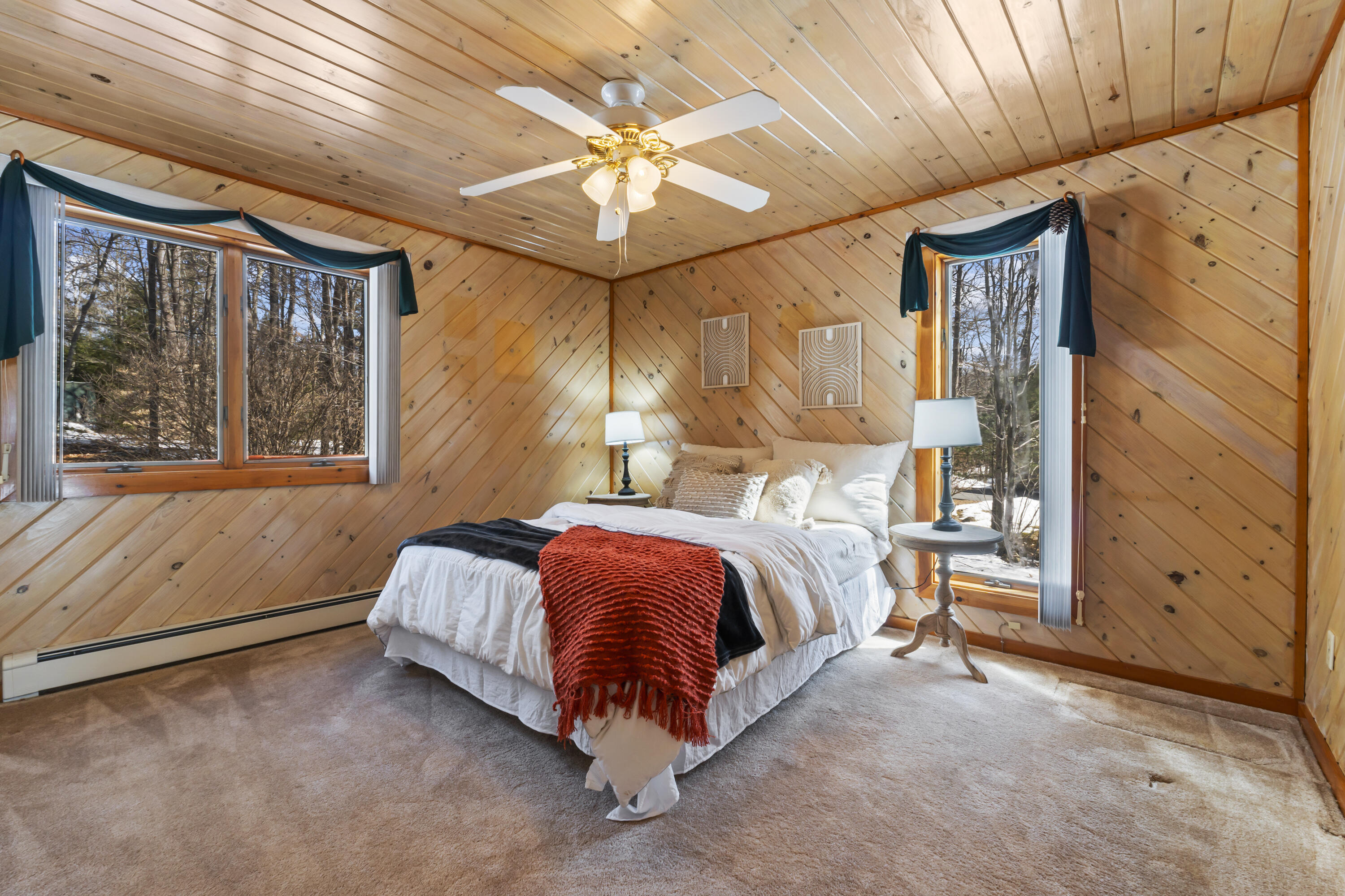 17 Evergreen Way Orland ME 04472