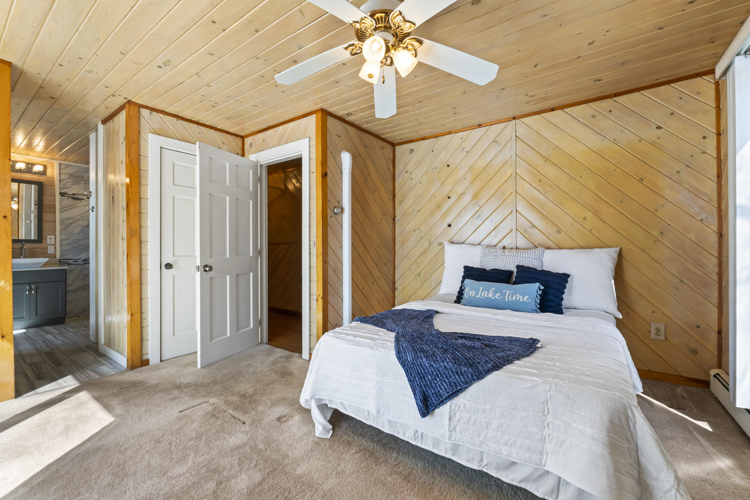 17 Evergreen Way Orland ME 04472