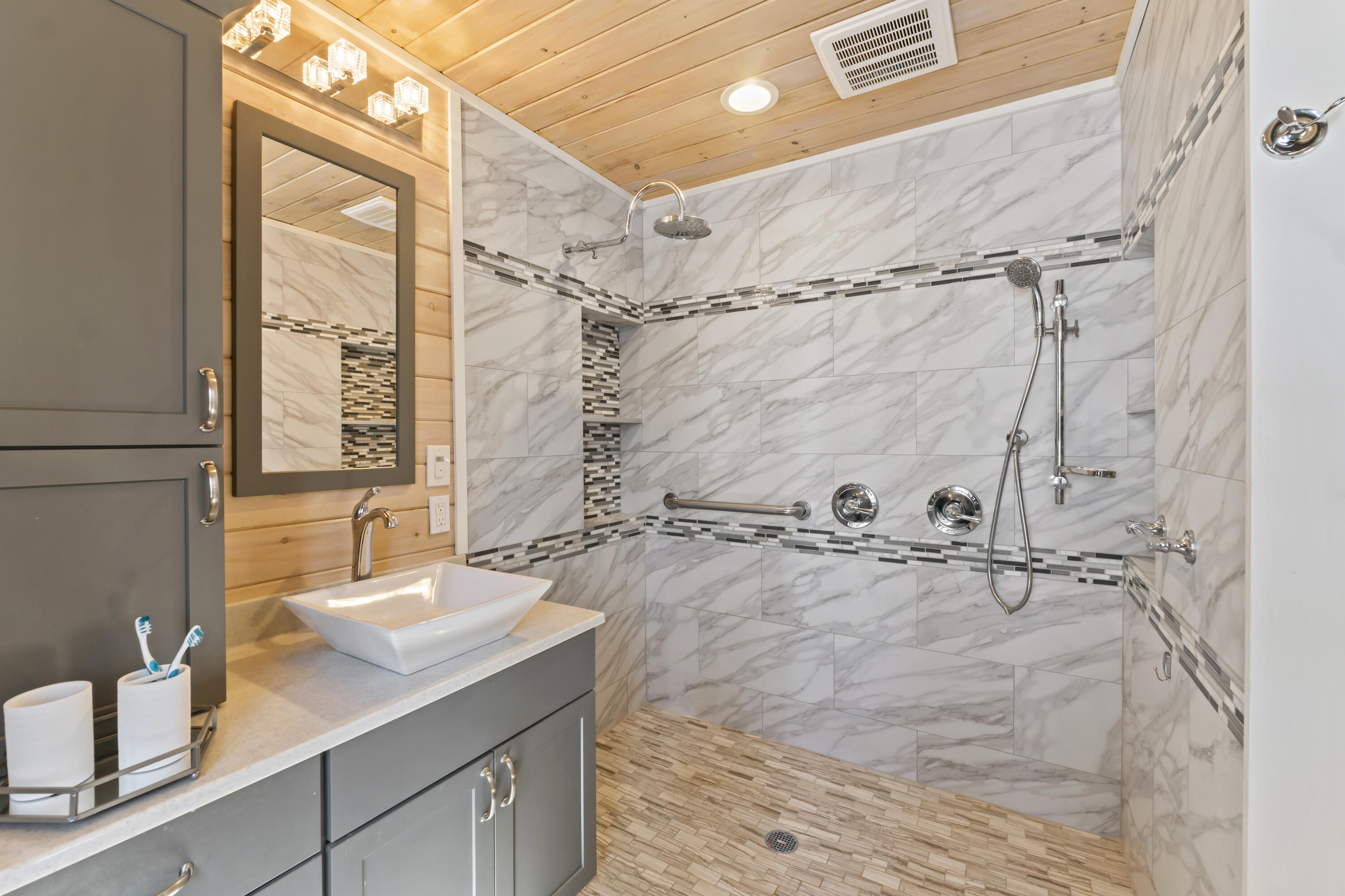 17 Evergreen Way Orland ME 04472