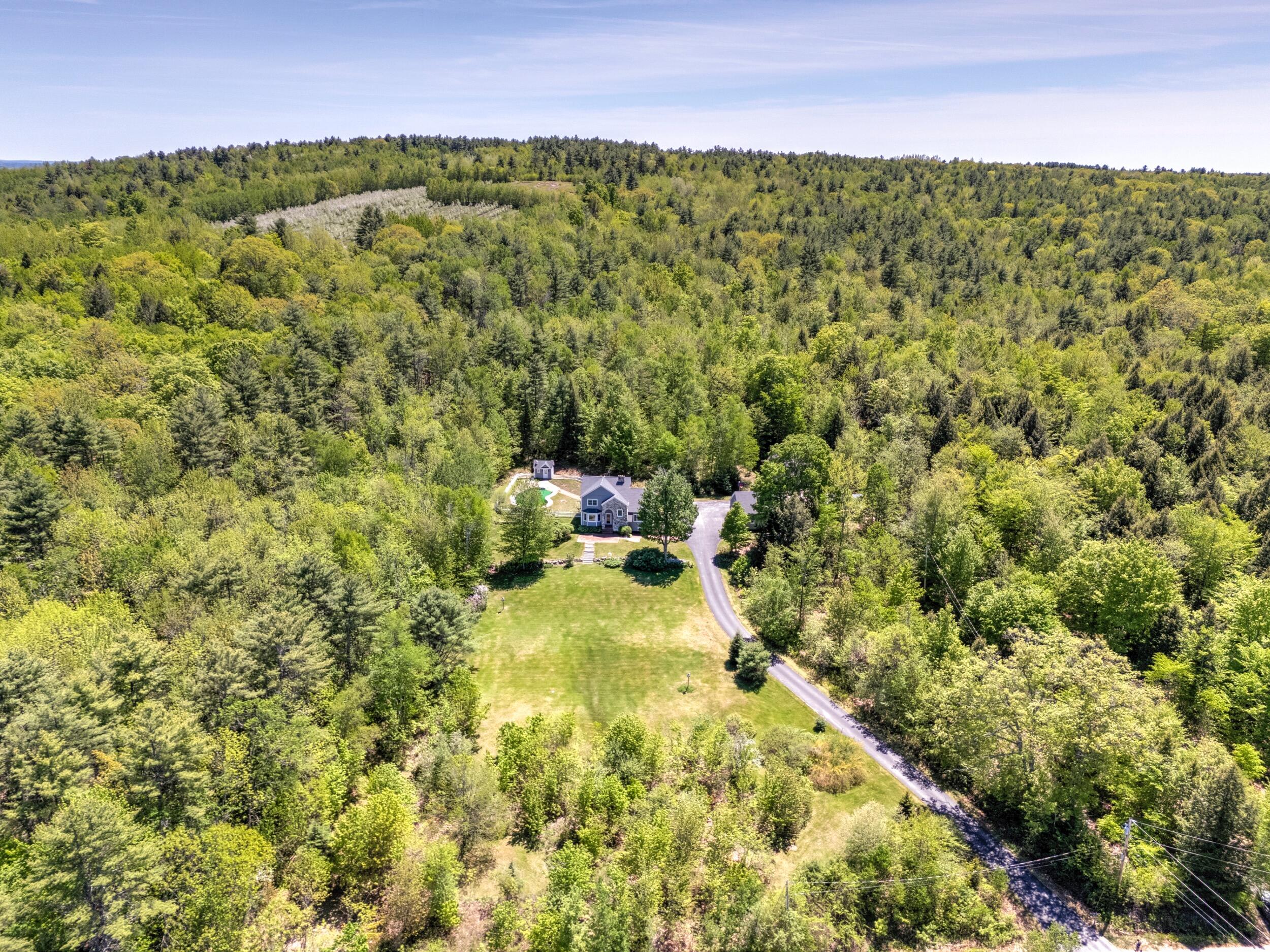 44 Jeffrey Road Minot ME 04258