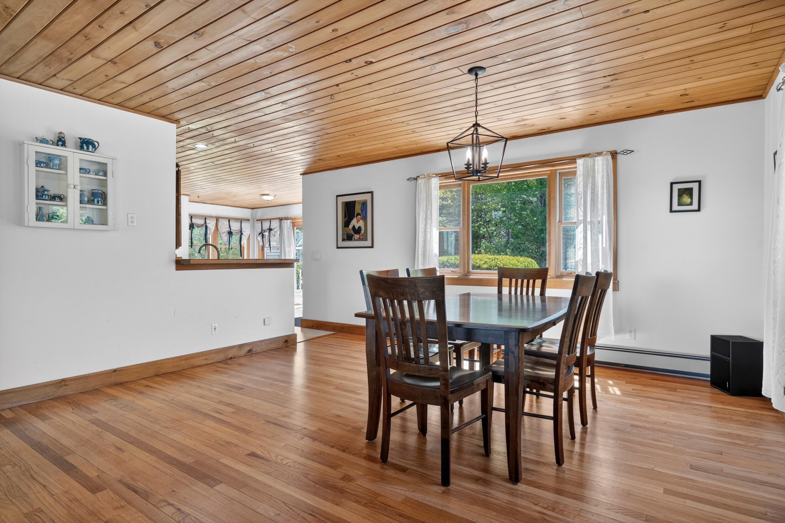 44 Jeffrey Road Minot ME 04258