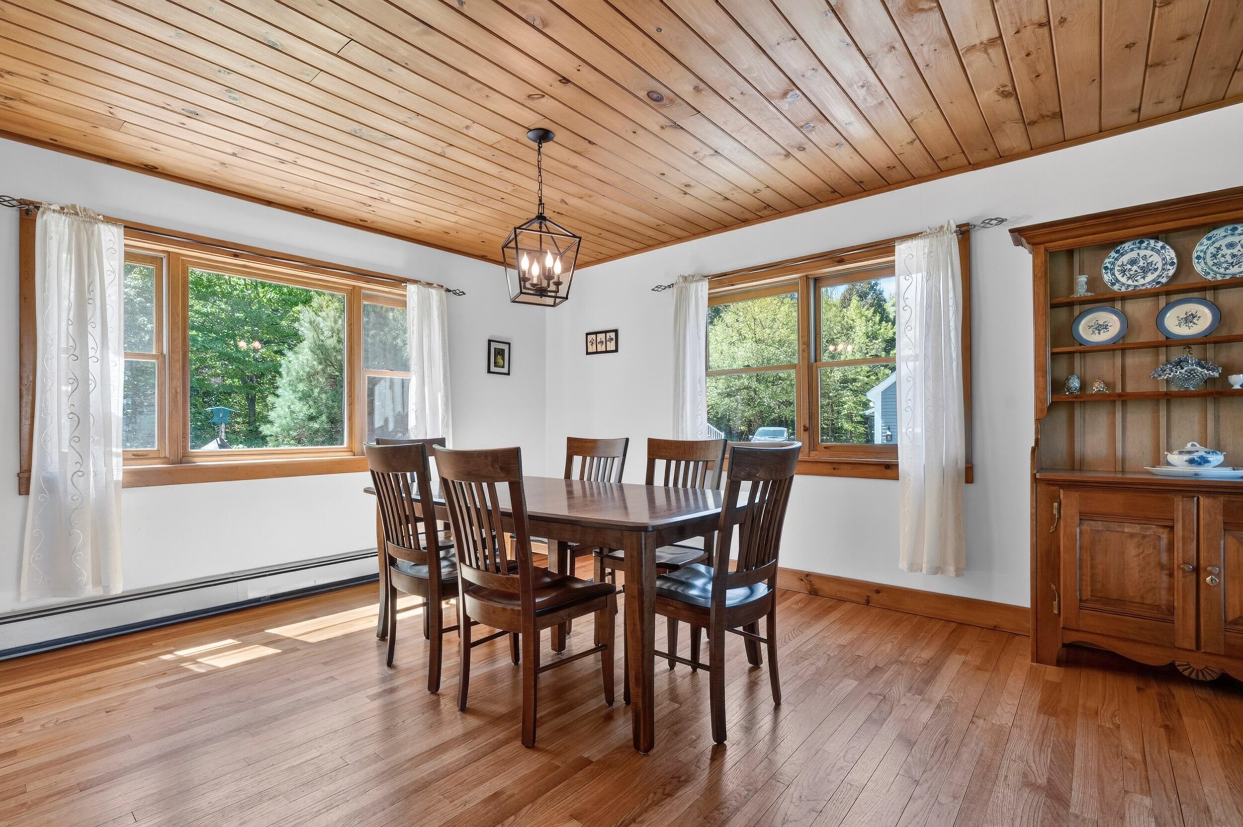44 Jeffrey Road Minot ME 04258