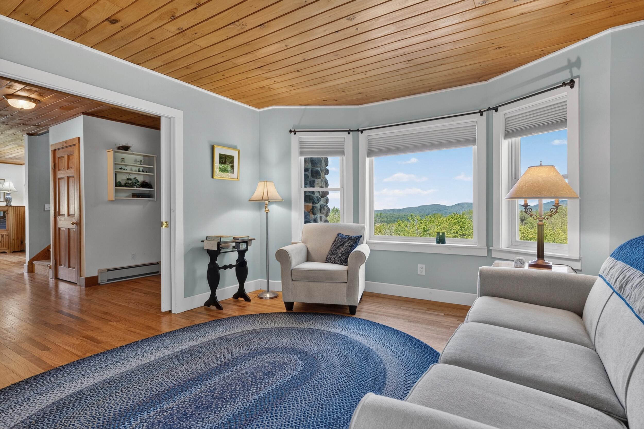 44 Jeffrey Road Minot ME 04258