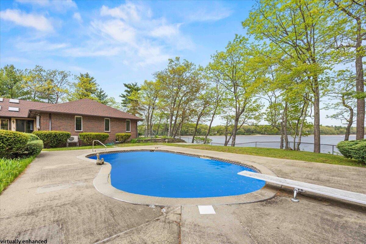 22 Crestwood Drive Biddeford ME 04005