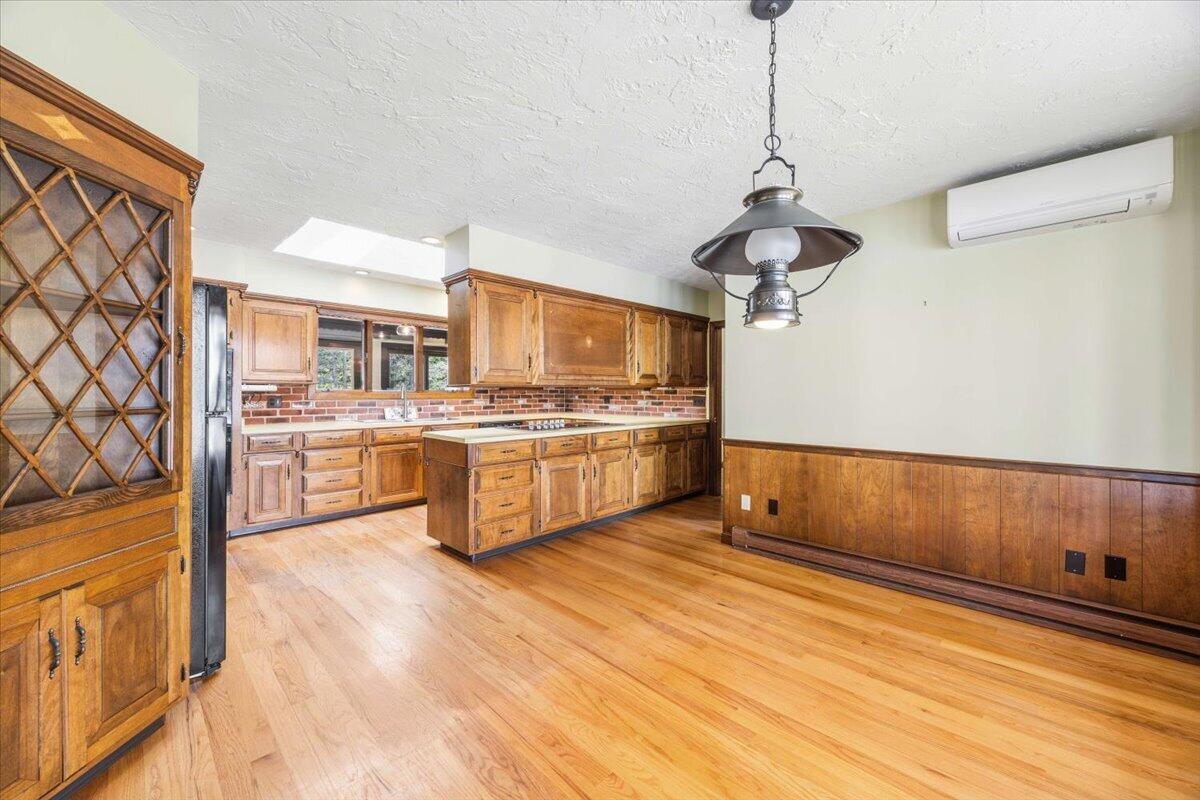 22 Crestwood Drive Biddeford ME 04005