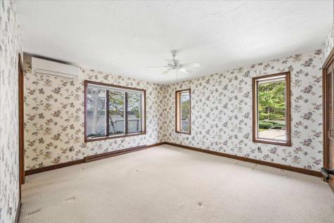 22 Crestwood Drive Biddeford ME 04005
