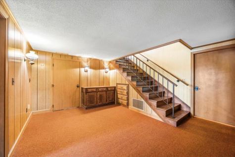 22 Crestwood Drive Biddeford ME 04005