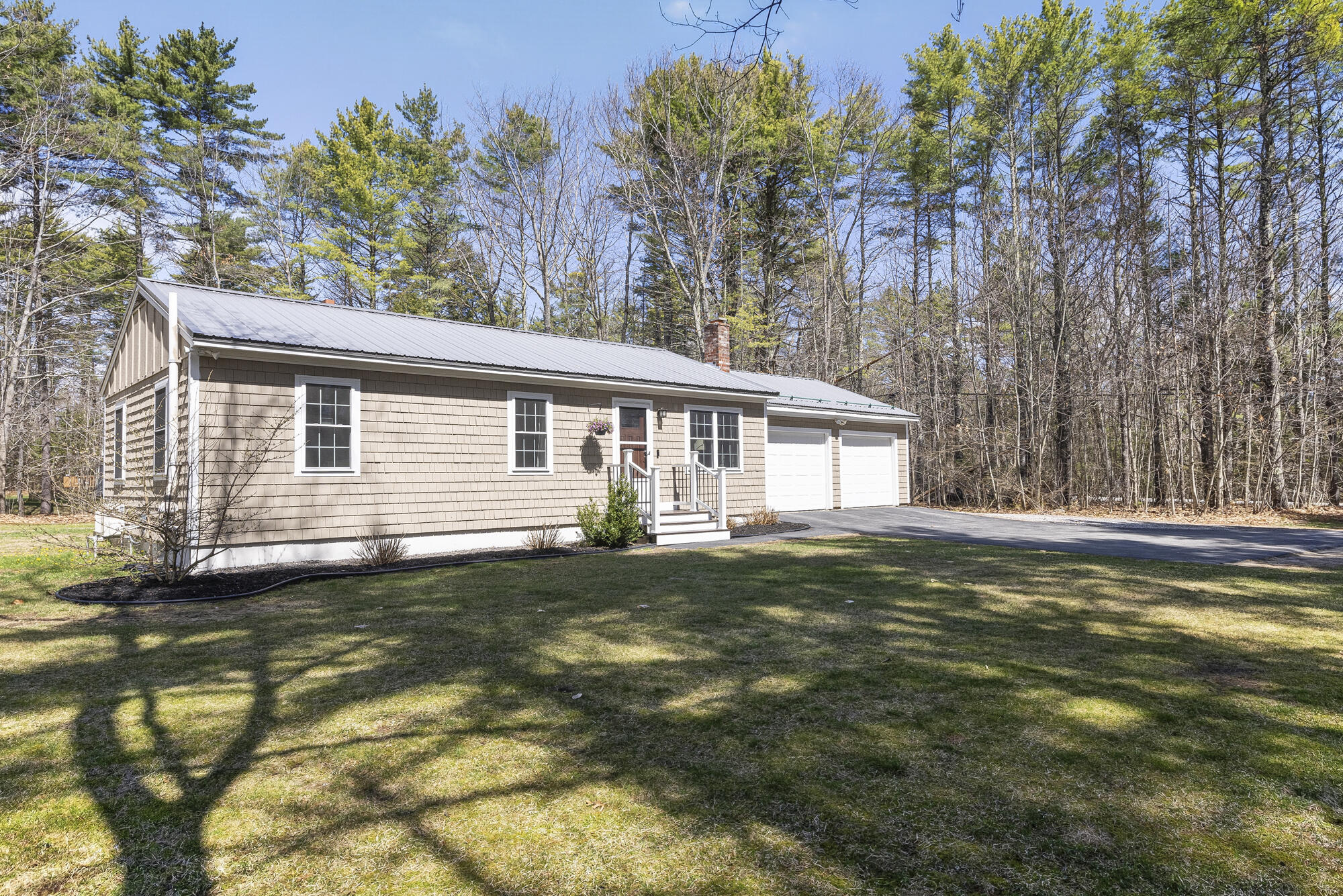 10 Standish Neck Road Gorham ME 04038