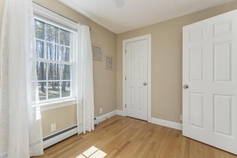 10 Standish Neck Road Gorham ME 04038
