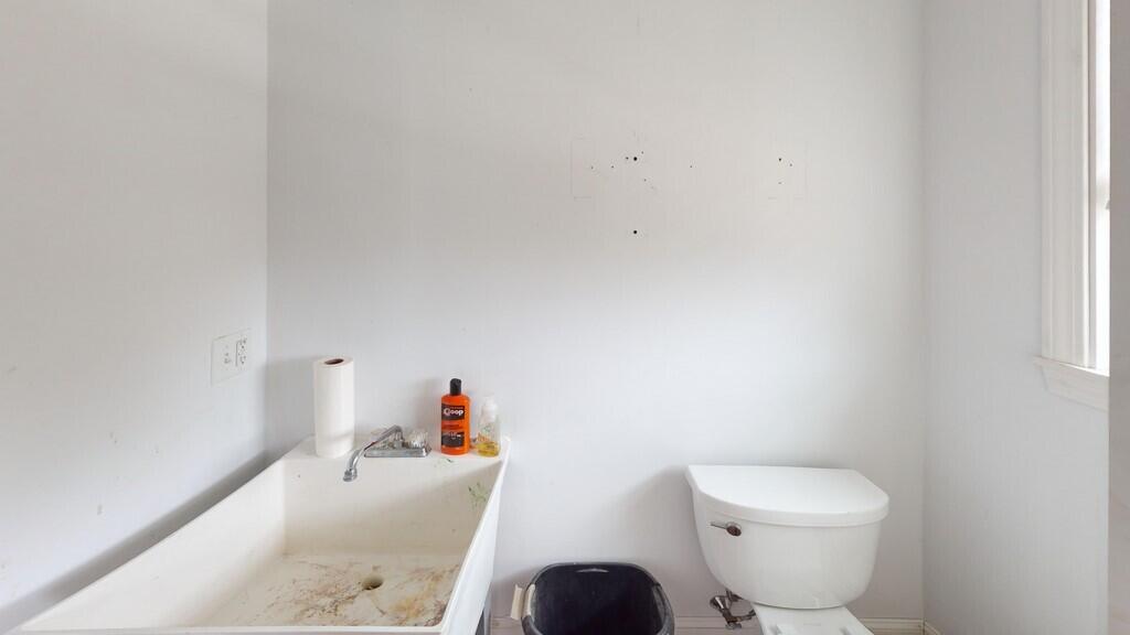 654 Riverside Drive Eddington ME 04428