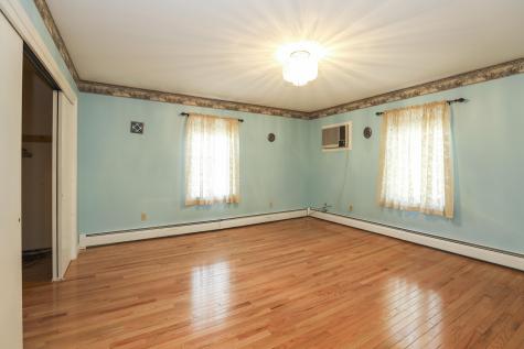 17 Moody Road Standish ME 04084
