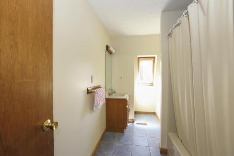 17 Moody Road Standish ME 04084