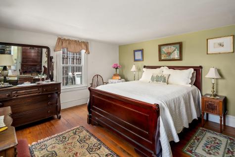 5 Chestnut Street Vinalhaven ME 04863