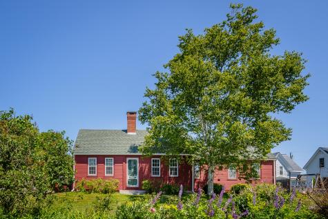 5 Chestnut Street Vinalhaven ME 04863