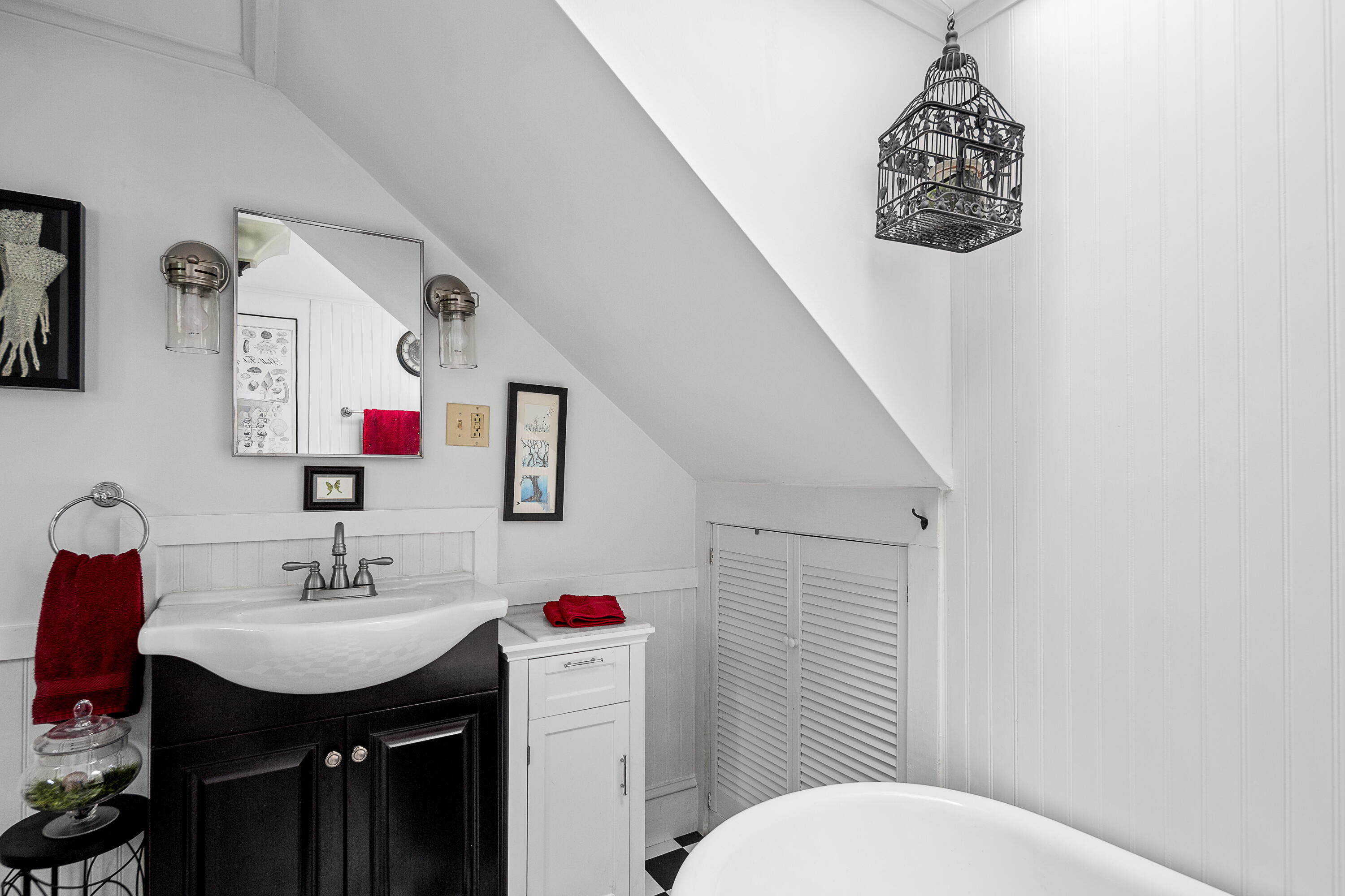 5 Chestnut Street Vinalhaven ME 04863