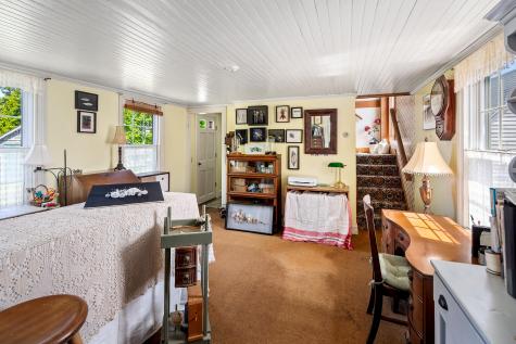 5 Chestnut Street Vinalhaven ME 04863