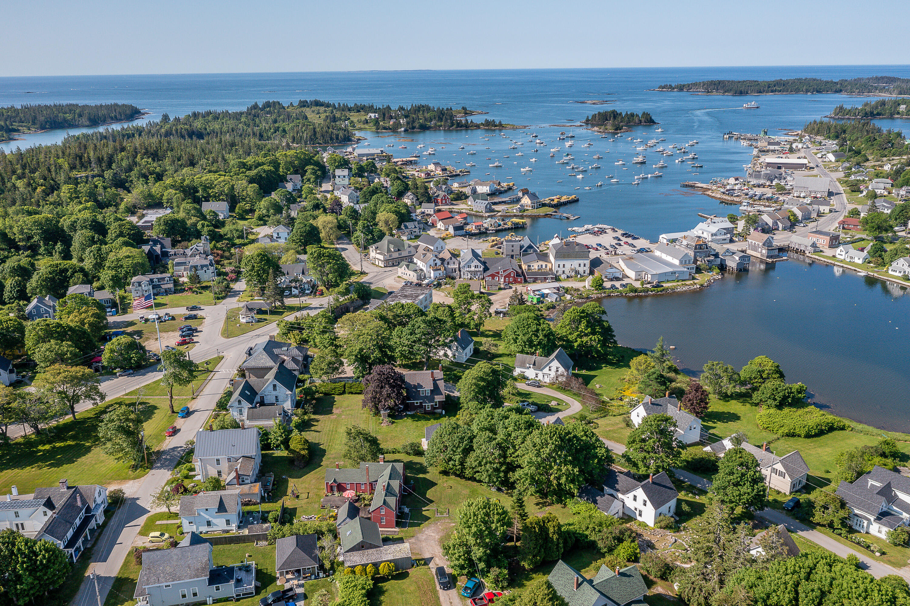 5 Chestnut Street Vinalhaven ME 04863