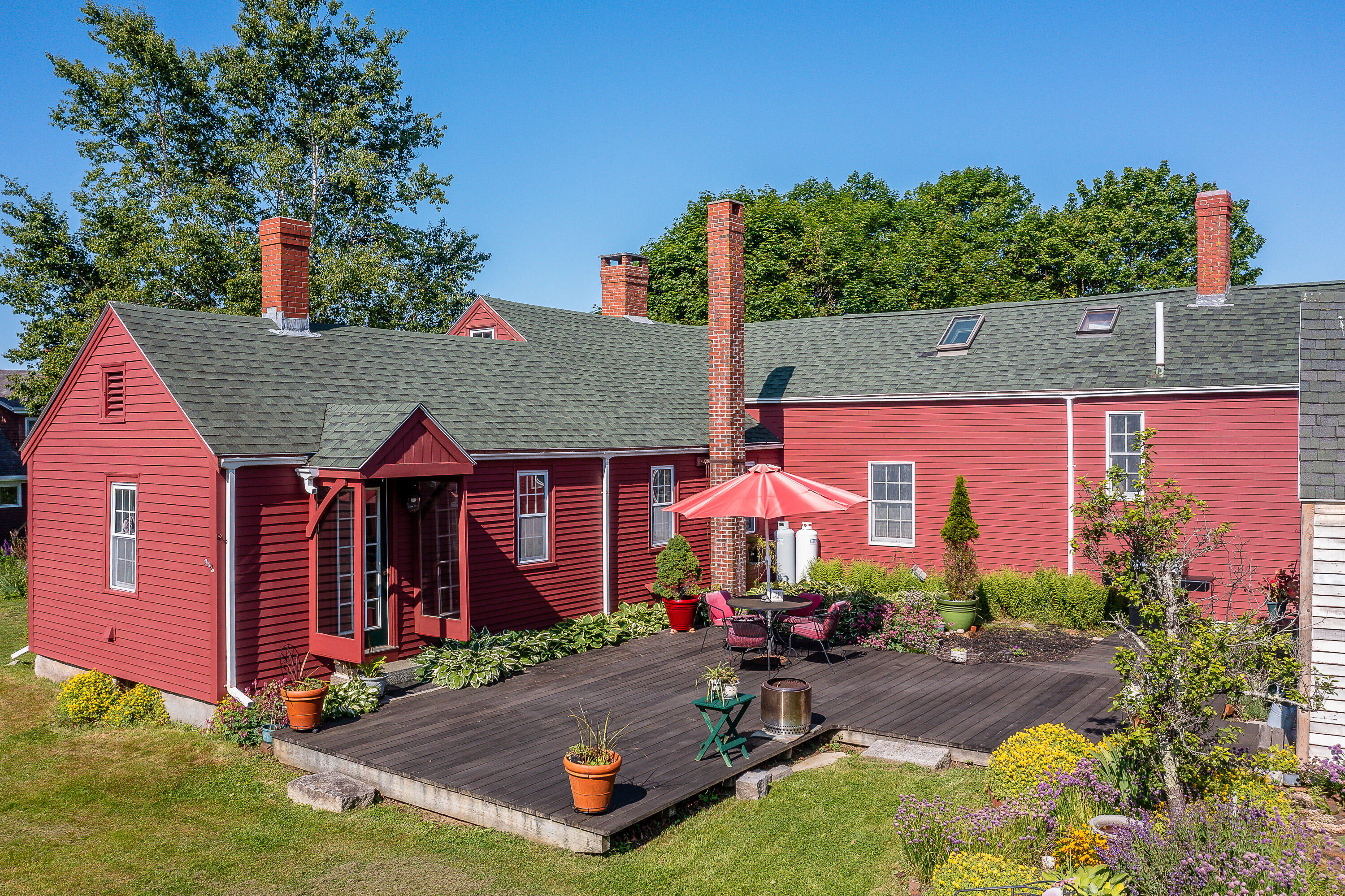 5 Chestnut Street Vinalhaven ME 04863