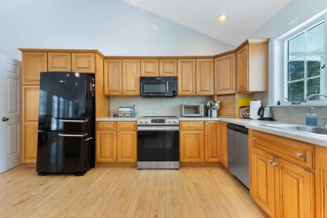 23 Sunny Acres Lane Boothbay ME 04537