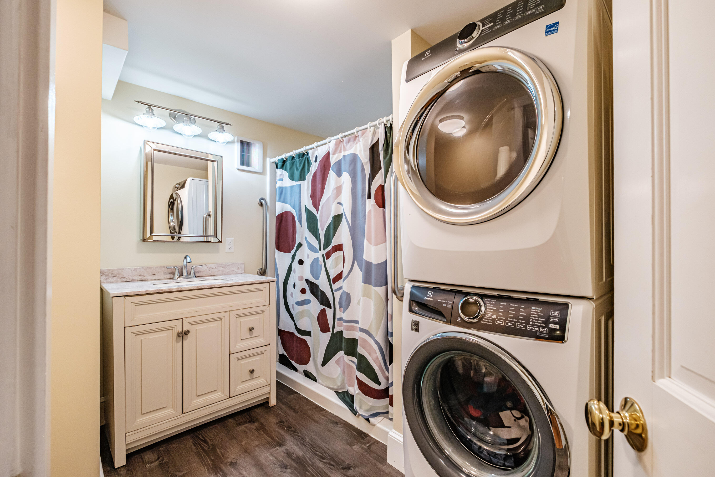 466 Ledge Road Yarmouth ME 04096