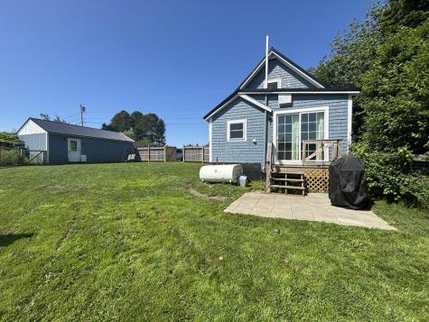 31 Feeney Street Jonesport ME 04649