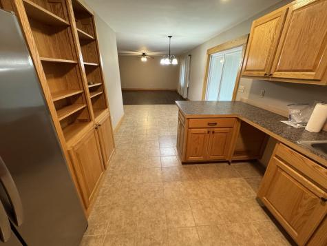 5 Chestnut Street Unity ME 04988