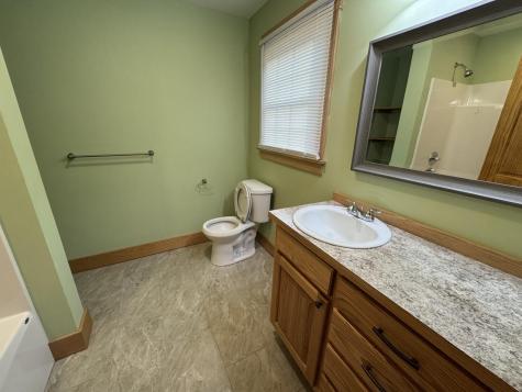 5 Chestnut Street Unity ME 04988