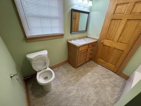 5 Chestnut Street Unity ME 04988