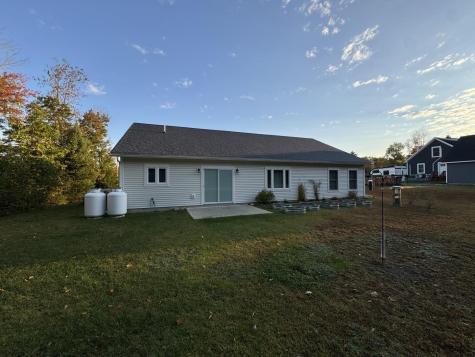 5 Chestnut Street Unity ME 04988